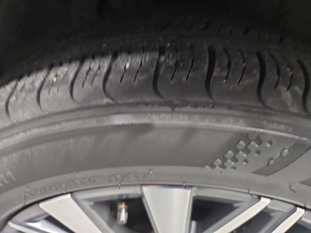 Used 2024 Nissan Altima 2.5 SV image 40