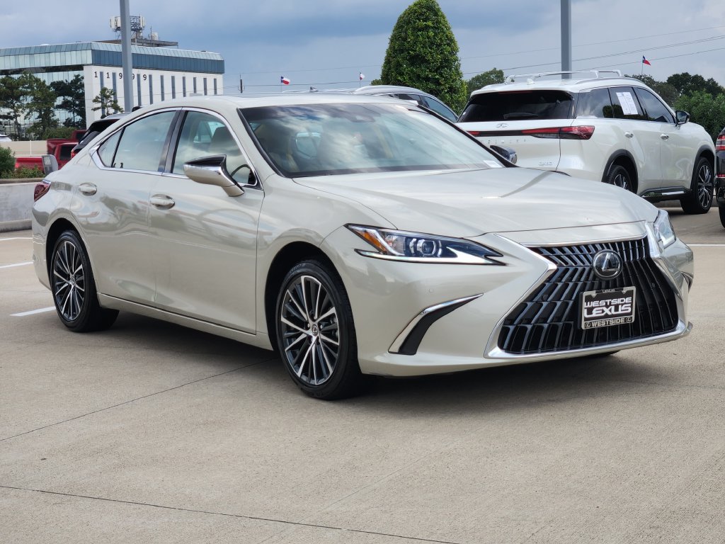 Certified 2025 Lexus ES 350 w/ Premium Package FWD image 3