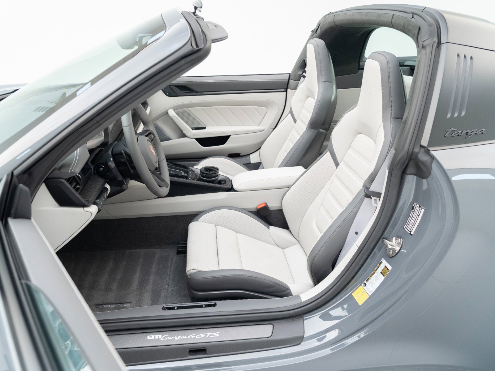 Certified 2025 Porsche 911 Targa 4 GTS image 18