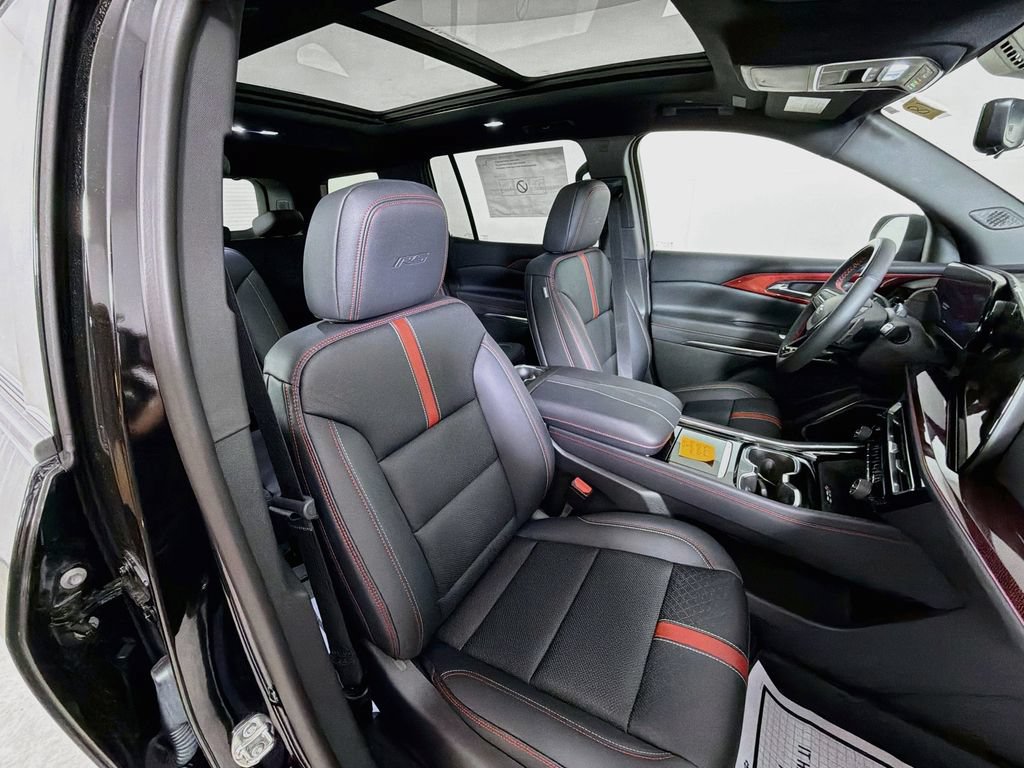New 2026 Chevrolet Traverse RS w/ LPO, Floor Liner Package AWD/4WD image 26