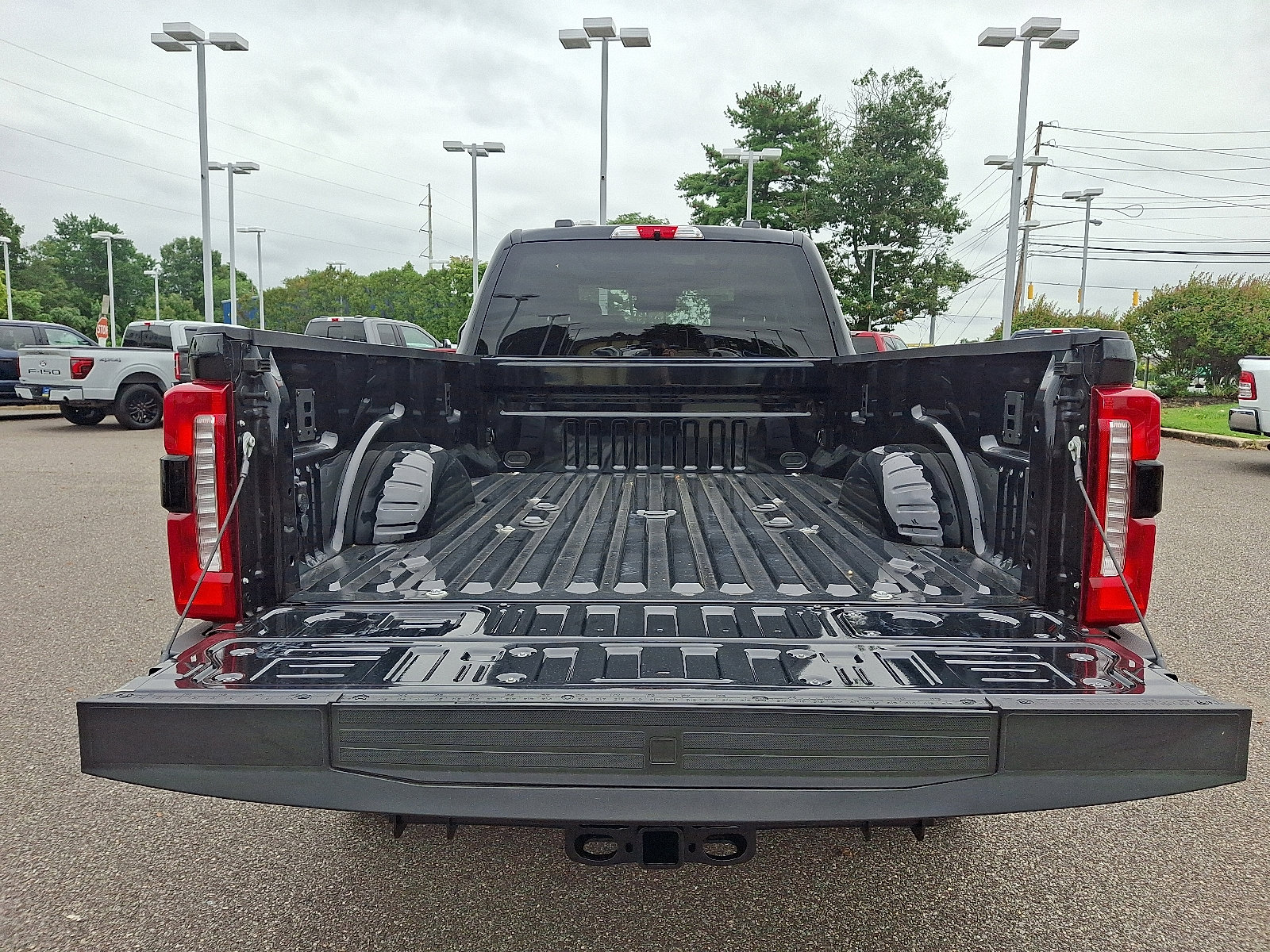 Certified 2025 Ford F350 Lariat image 30