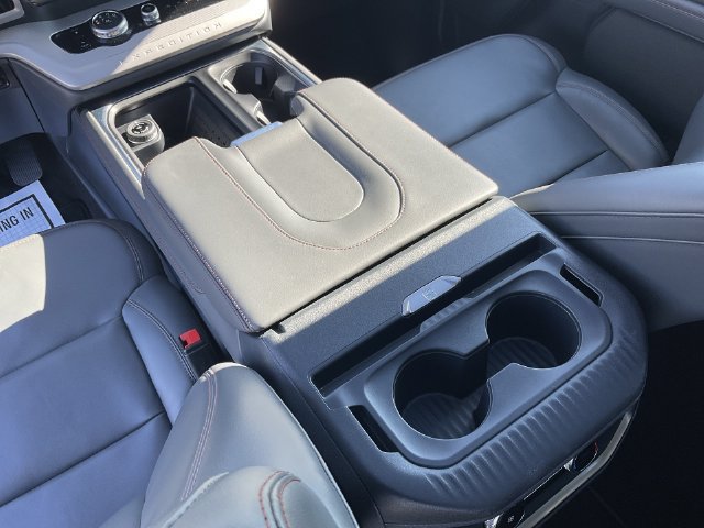 Used 2025 Ford Expedition Max Active AWD/4WD image 22
