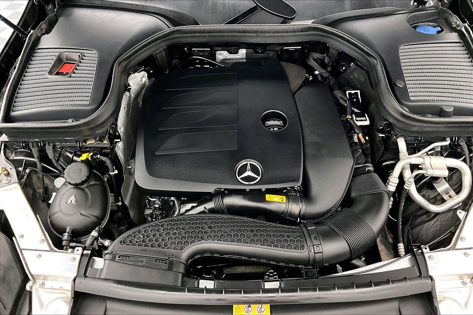 Certified 2022 Mercedes-Benz GLC 300 image 9