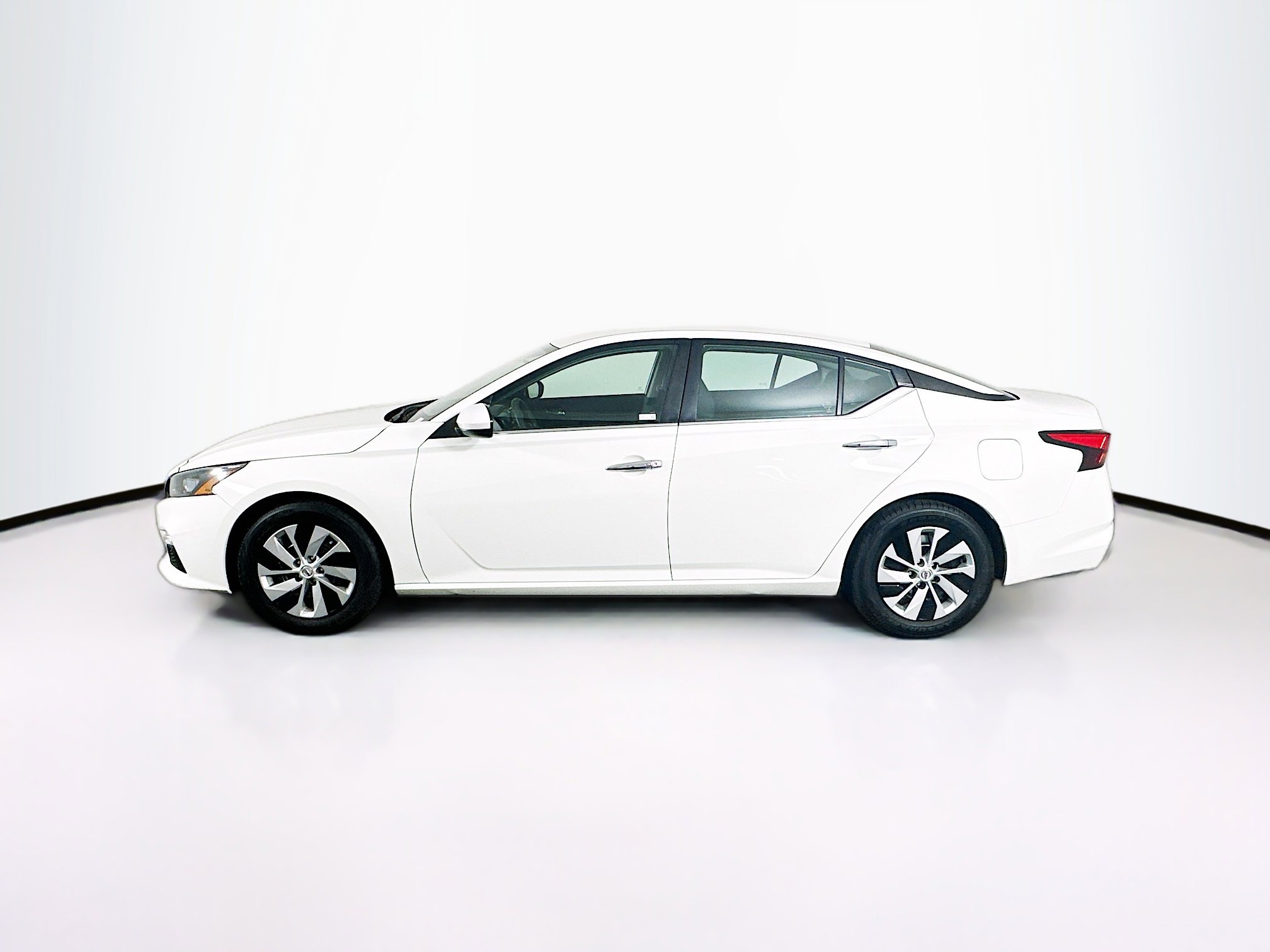 Used 2022 Nissan Altima 2.5 S FWD image 4