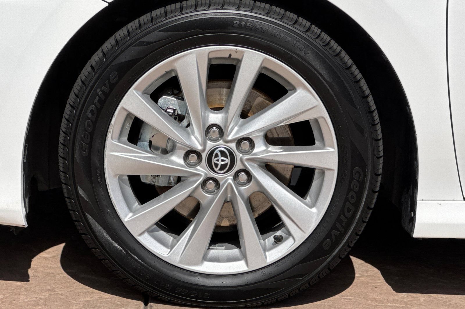 Certified 2024 Toyota Camry LE FWD image 32
