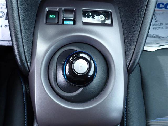 Used 2025 Nissan Leaf S FWD image 15
