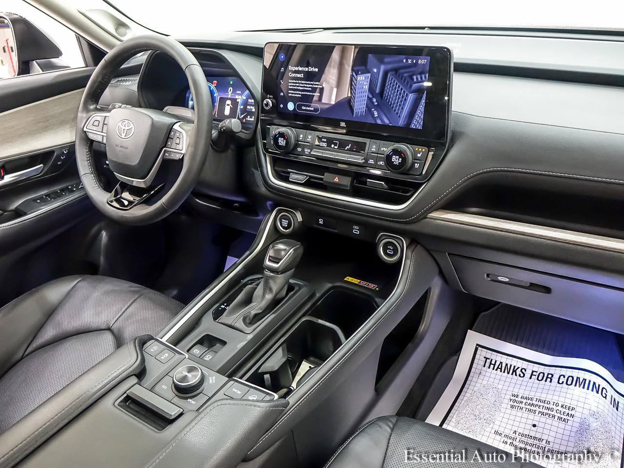 Used 2025 Toyota Grand Highlander AWD image 35
