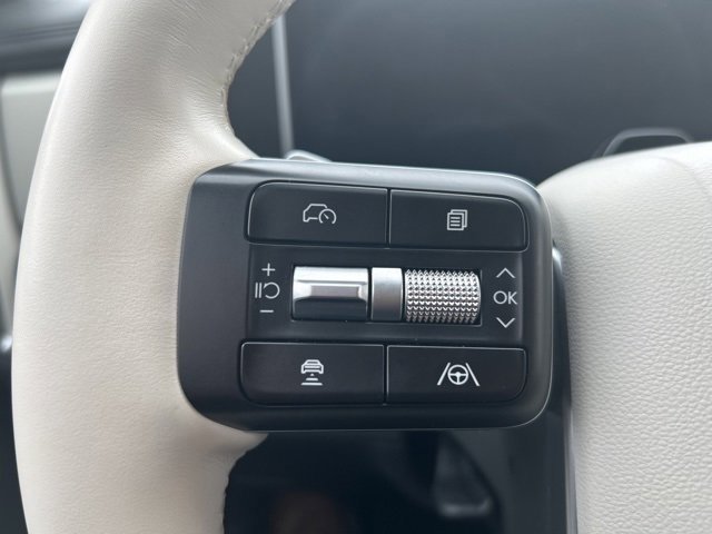 Used 2025 Hyundai Santa Fe SEL image 17