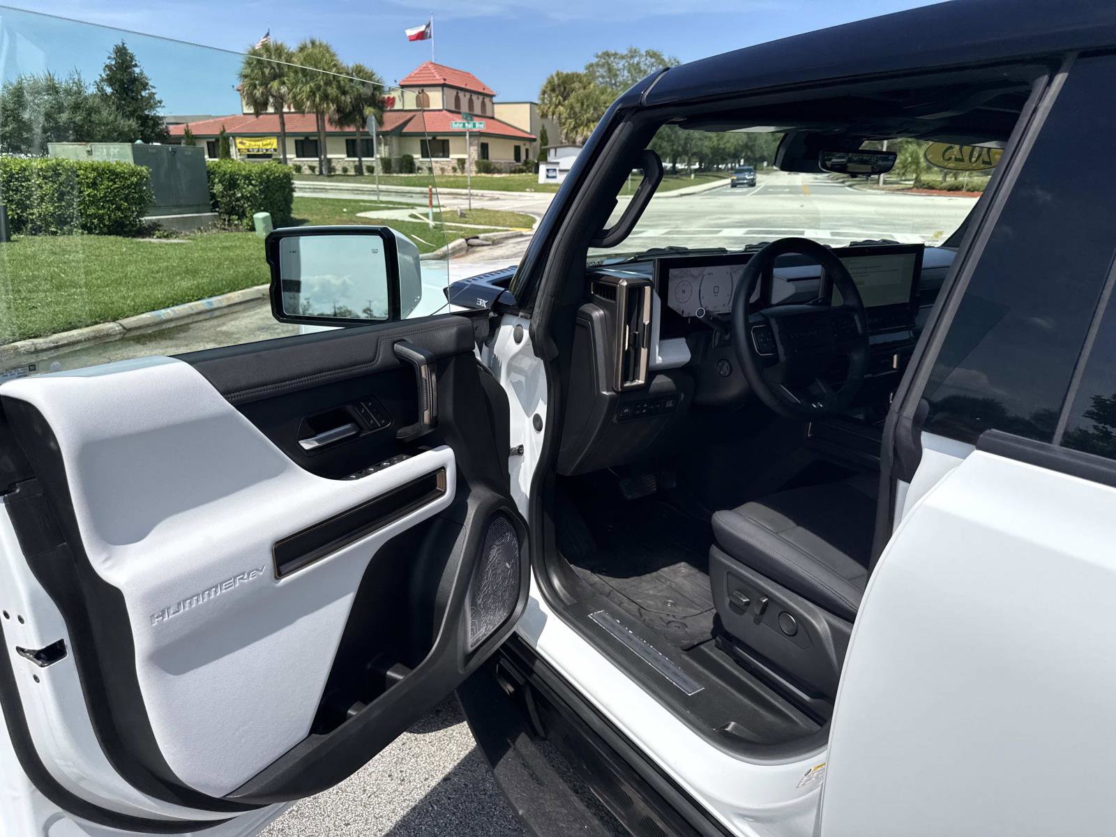 Used 2025 GMC Hummer EV 3X AWD/4WD image 17