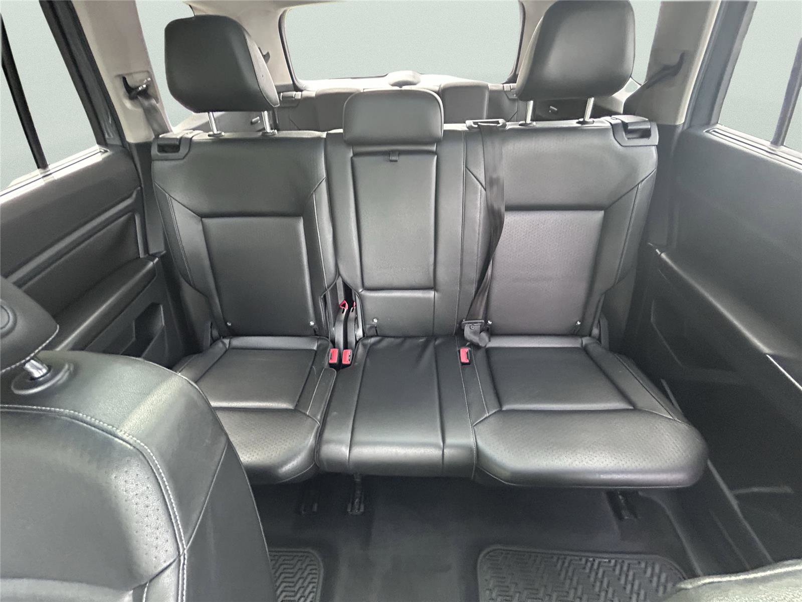 Used 2018 Volkswagen Atlas SEL FWD image 38