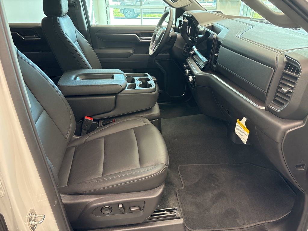 Used 2026 GMC Sierra 1500 SLT image 18