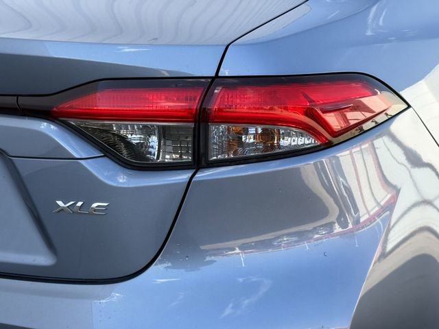 Used 2021 Toyota Corolla XLE w/ Carpet Mat Package (TMS) image 7