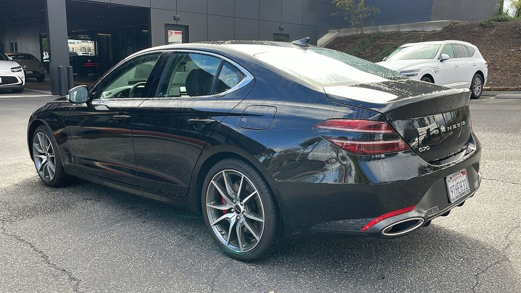 Used 2025 Genesis G70 2.5T image 11