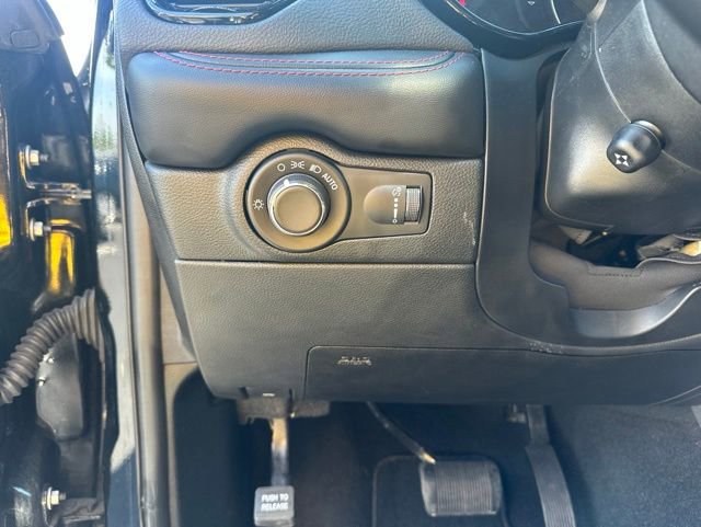 Used 2024 Dodge Durango GT AWD/4WD image 13