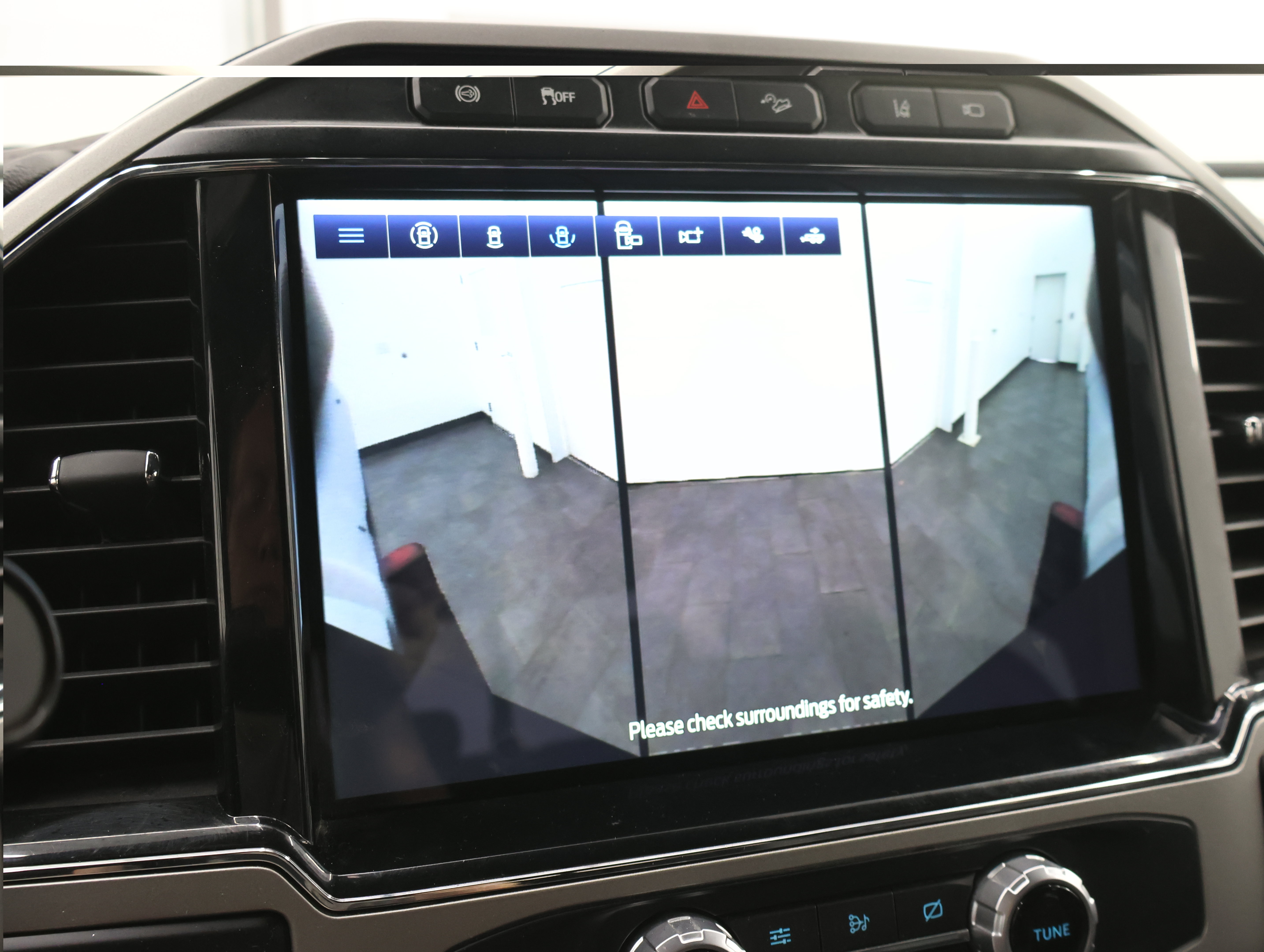 Used 2022 Ford F250 Lariat w/ Lariat Value Package AWD/4WD image 20