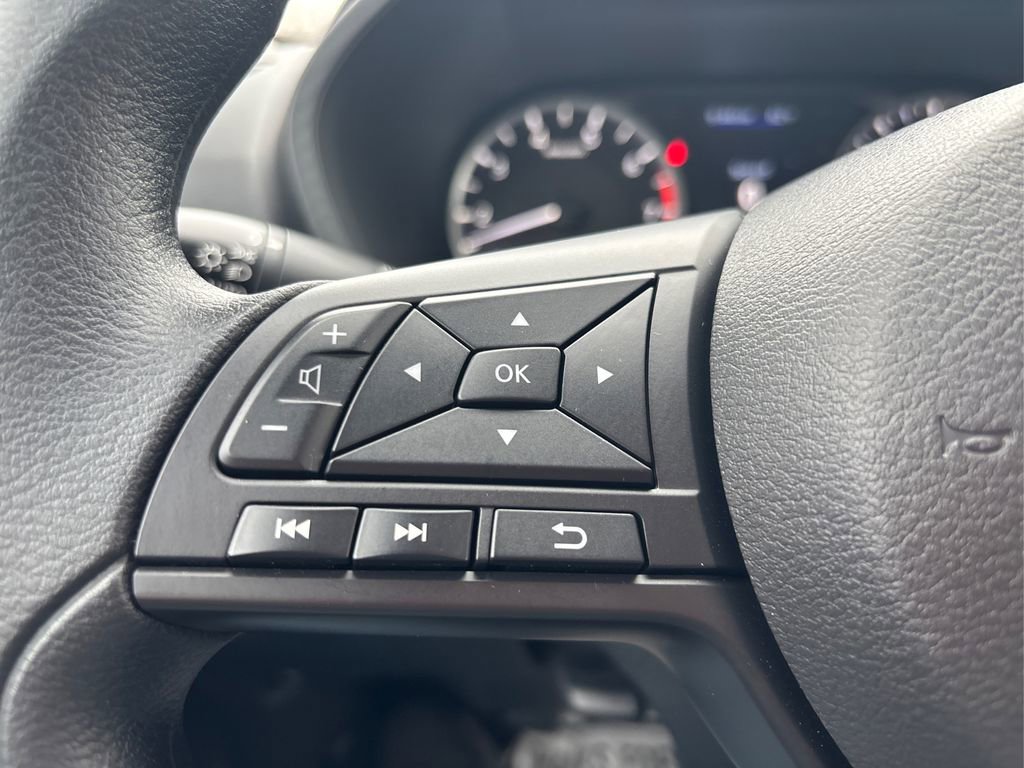 Used 2025 Nissan Sentra S image 26