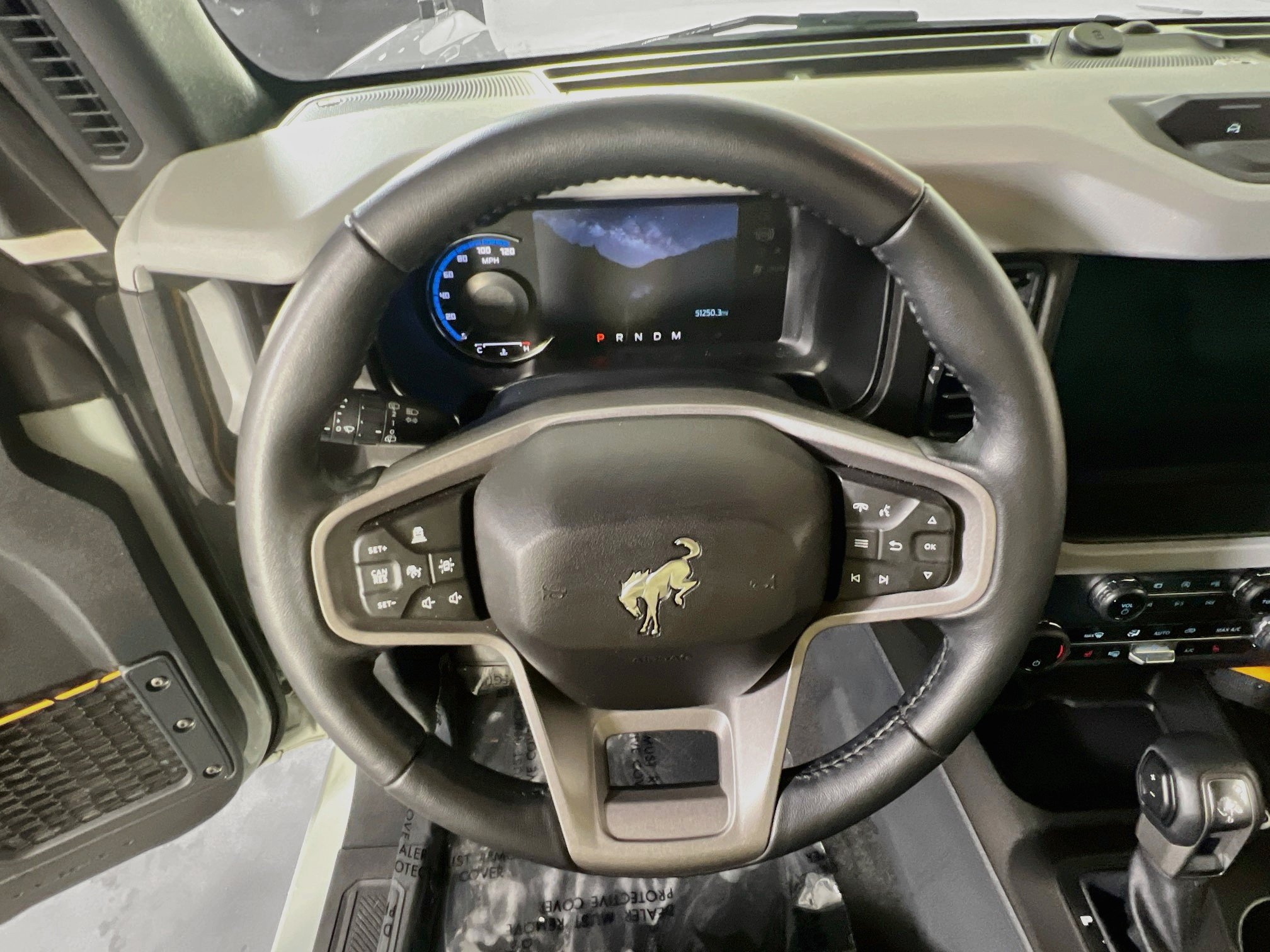 Used 2023 Ford Bronco Badlands AWD/4WD image 11