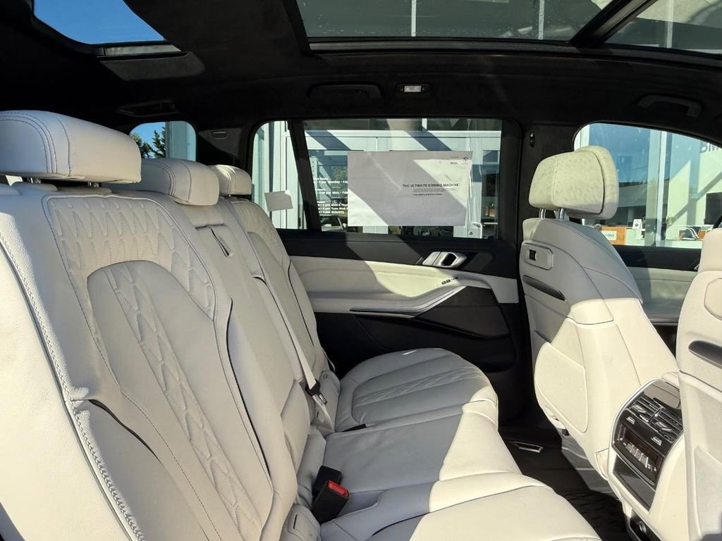 New 2026 BMW X7 xDrive40i w/ Dynamic Handling Package image 5