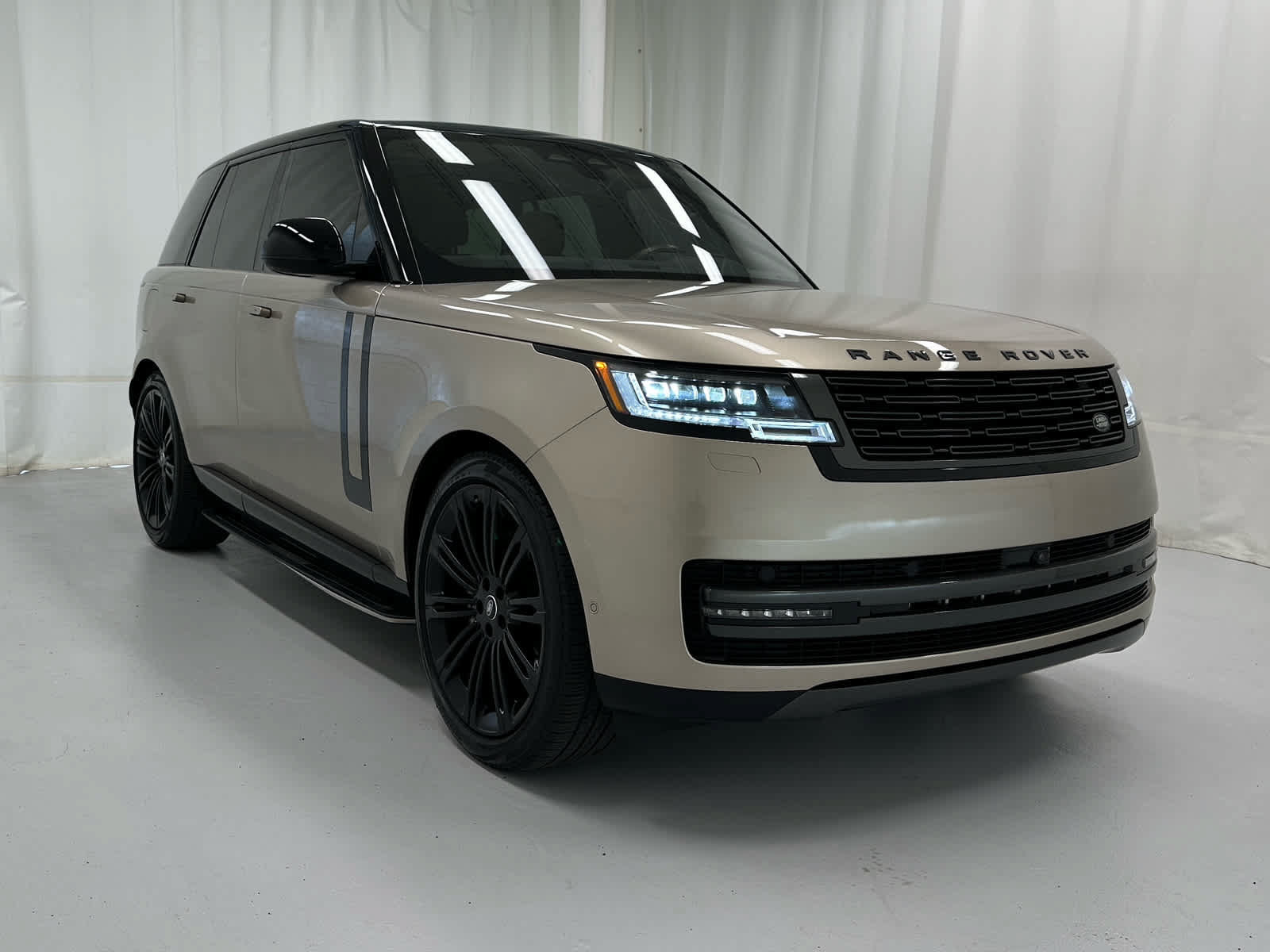 Used 2024 Land Rover Range Rover SE
