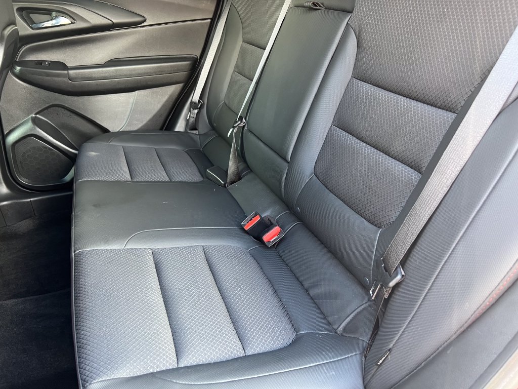 Used 2023 Chevrolet TrailBlazer RS w/ Sun and Liftgate Package AWD/4WD image 14