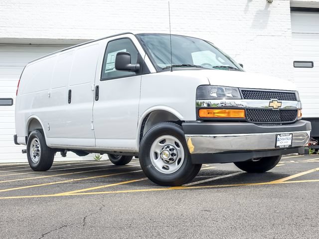 New 2026 Chevrolet Express 2500 w/ Communications Package RWD image 2