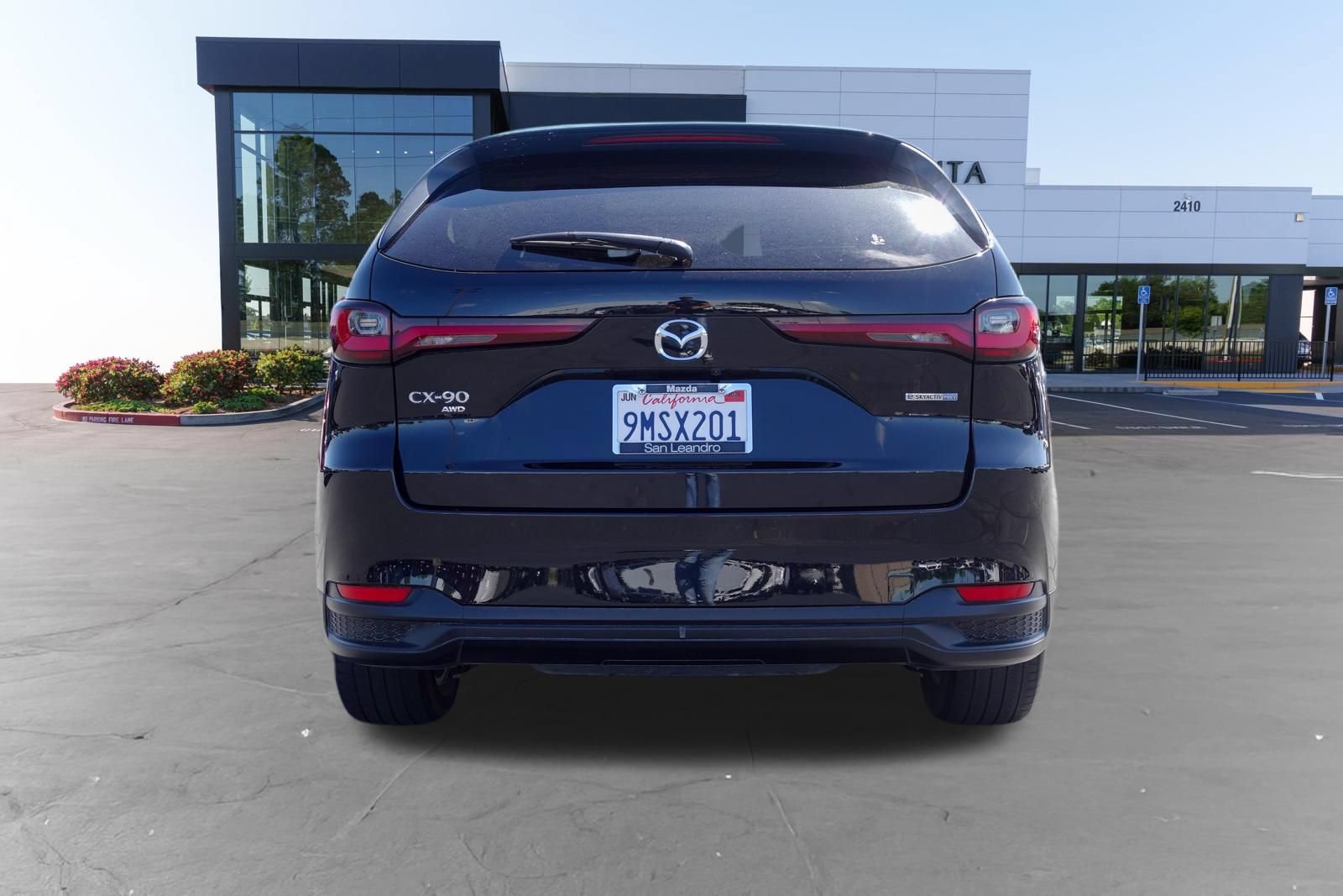 Certified 2024 MAZDA CX-90 Plug-In Hybrid w/ Preferred AWD/4WD image 5