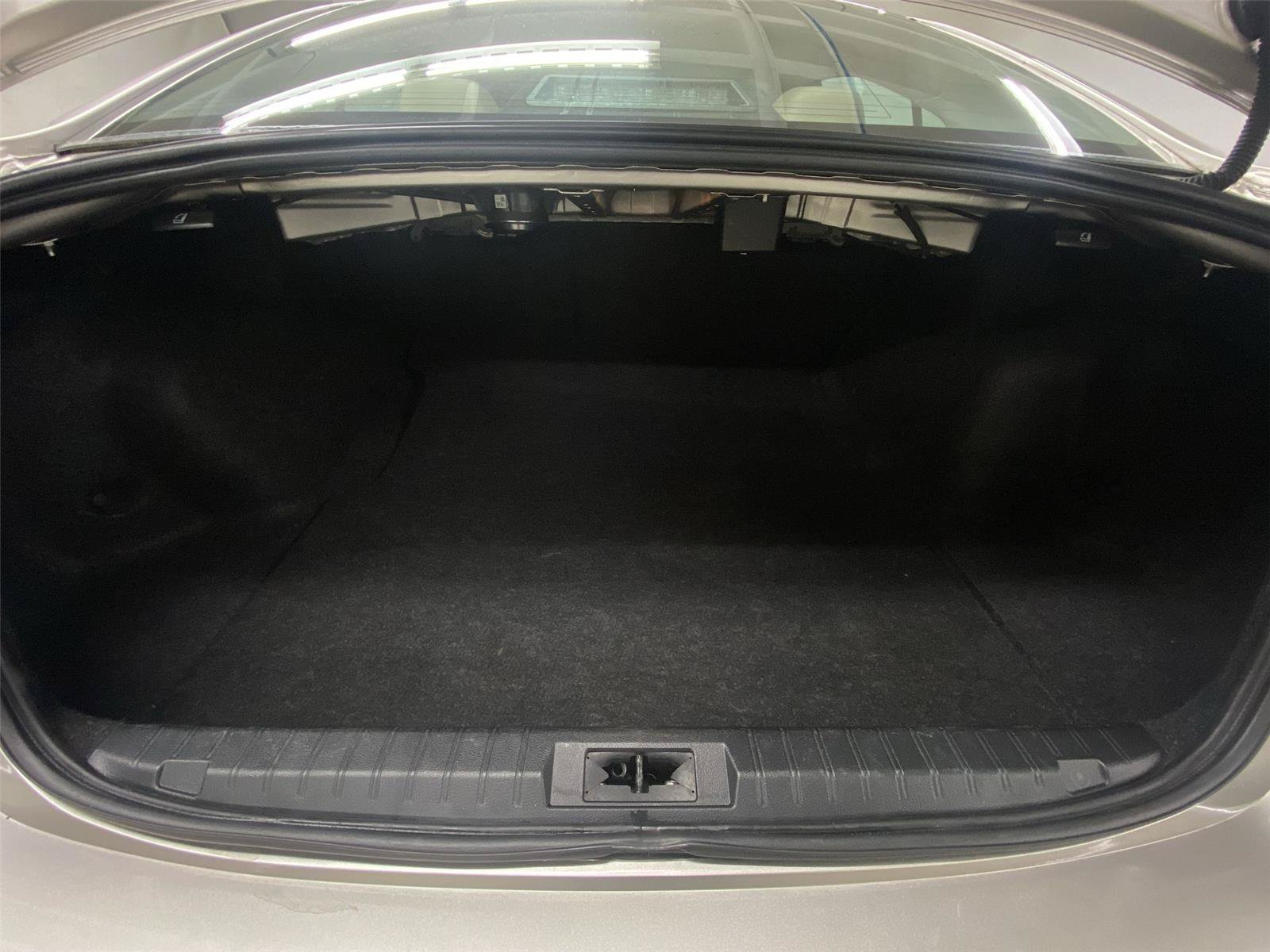 Used 2016 Subaru Legacy 2.5i Limited AWD/4WD image 25