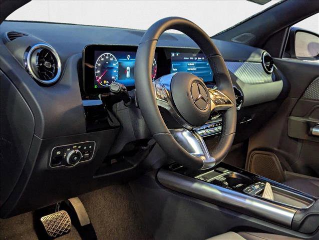 New 2025 Mercedes-Benz GLA 250 image 3