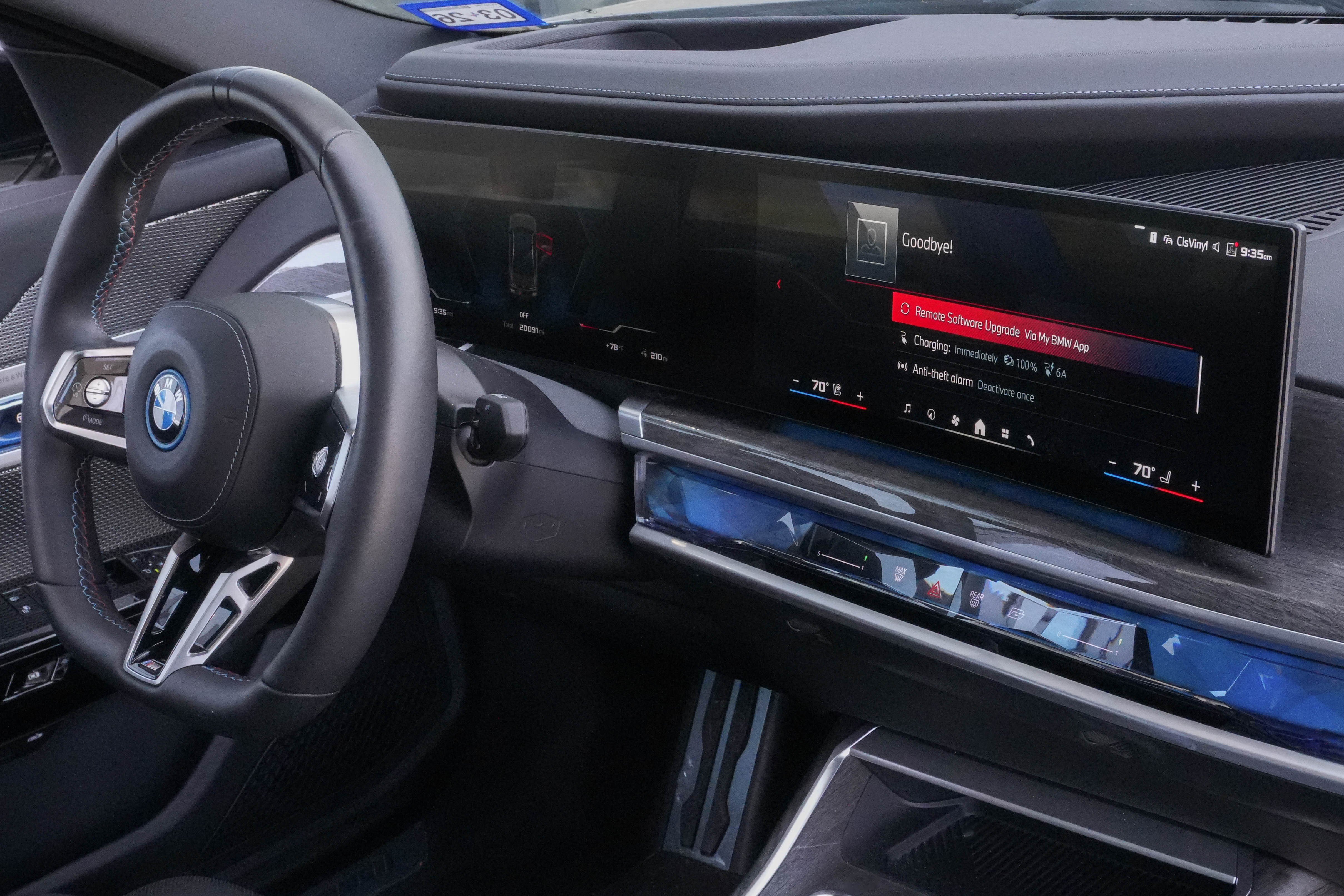 Certified 2024 BMW i7 M70 w/ Premium Package AWD/4WD image 11