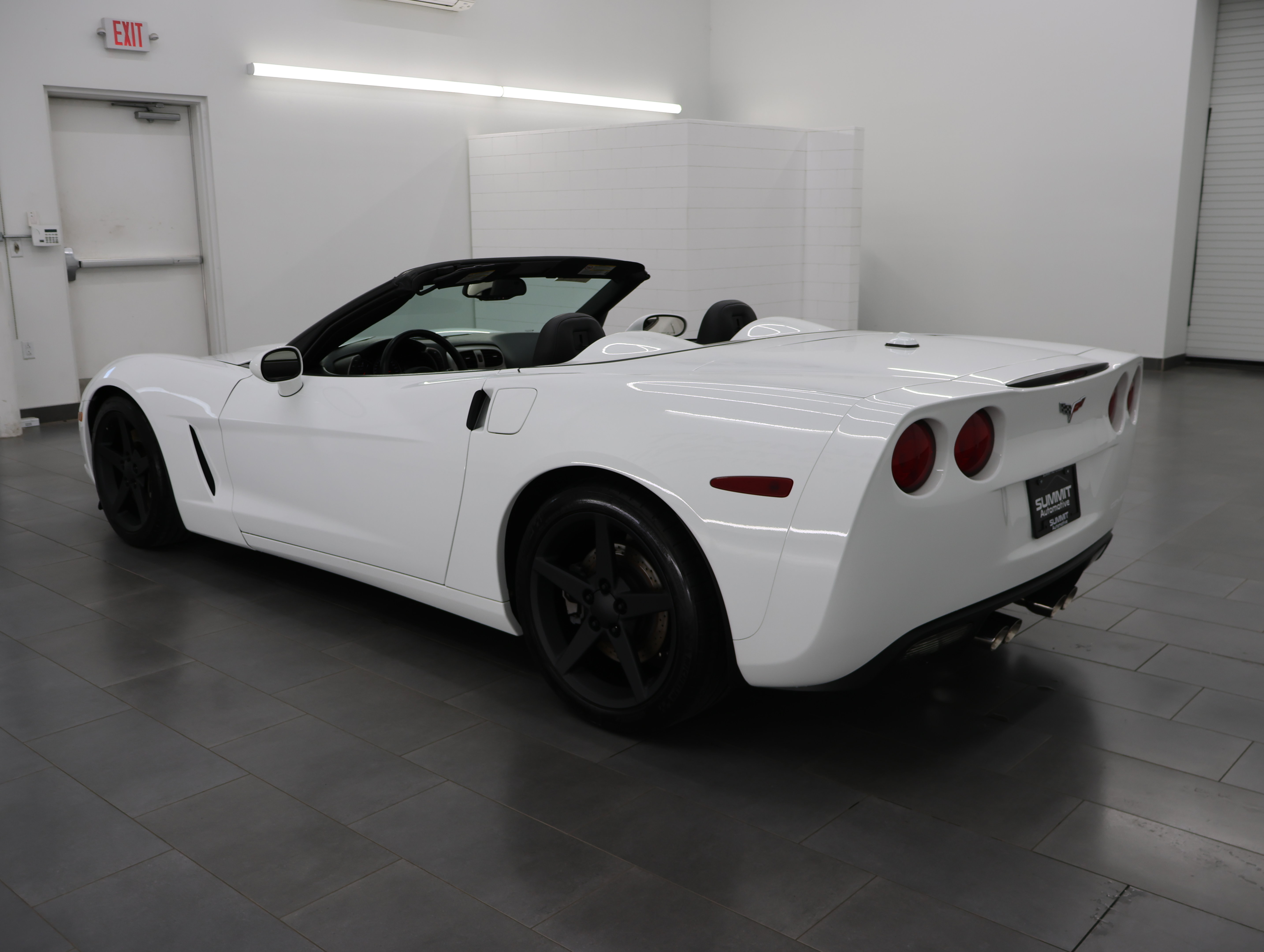 Used 2005 Chevrolet Corvette Convertible w/ Preferred Equipment Group RWD image 43