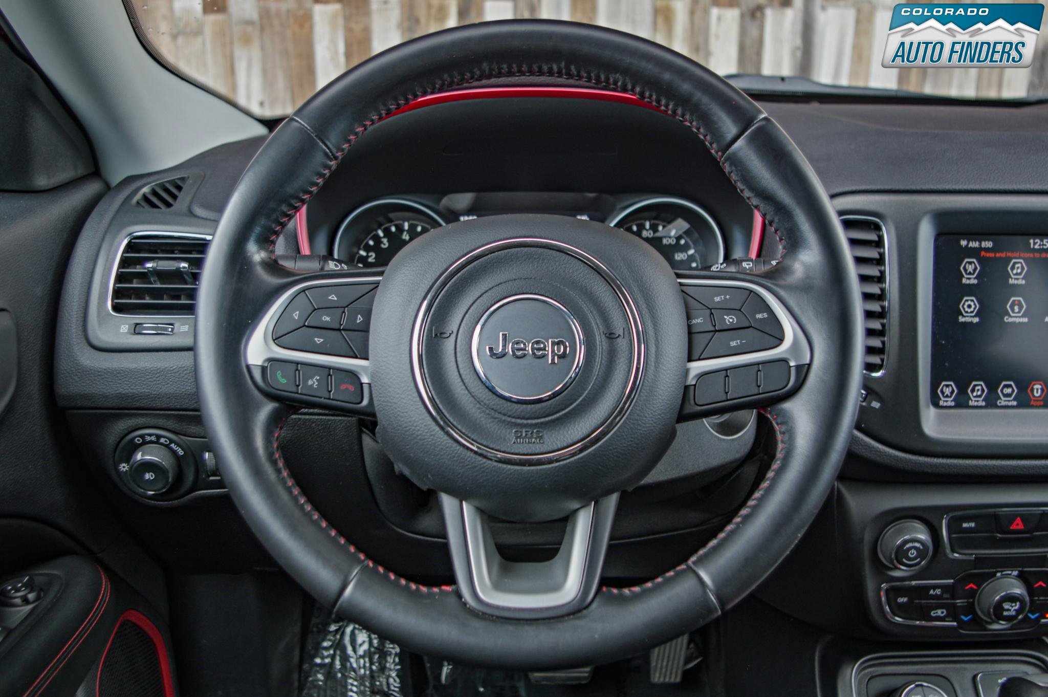 Used 2020 Jeep Compass Trailhawk AWD/4WD image 13