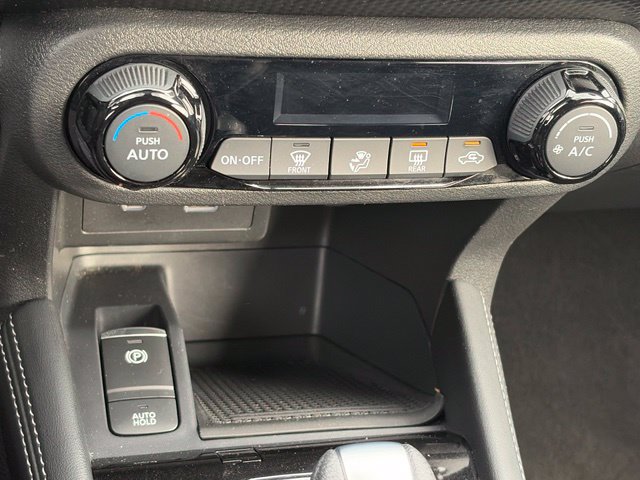 Used 2021 Nissan Kicks SV FWD image 20
