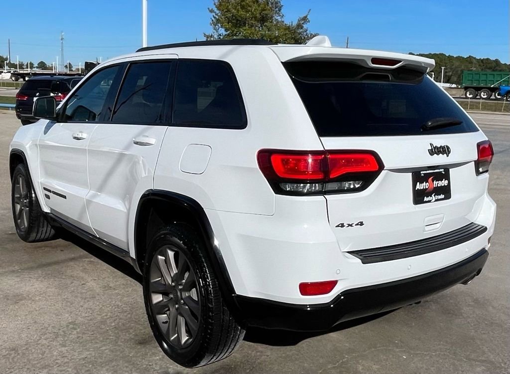Used 2016 Jeep Grand Cherokee Limited 75th Anniversary image 5