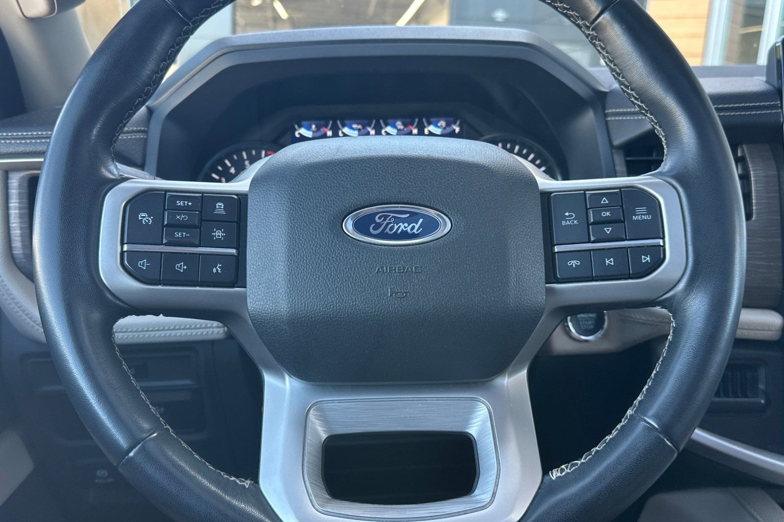 Used 2024 Ford Expedition Limited image 30