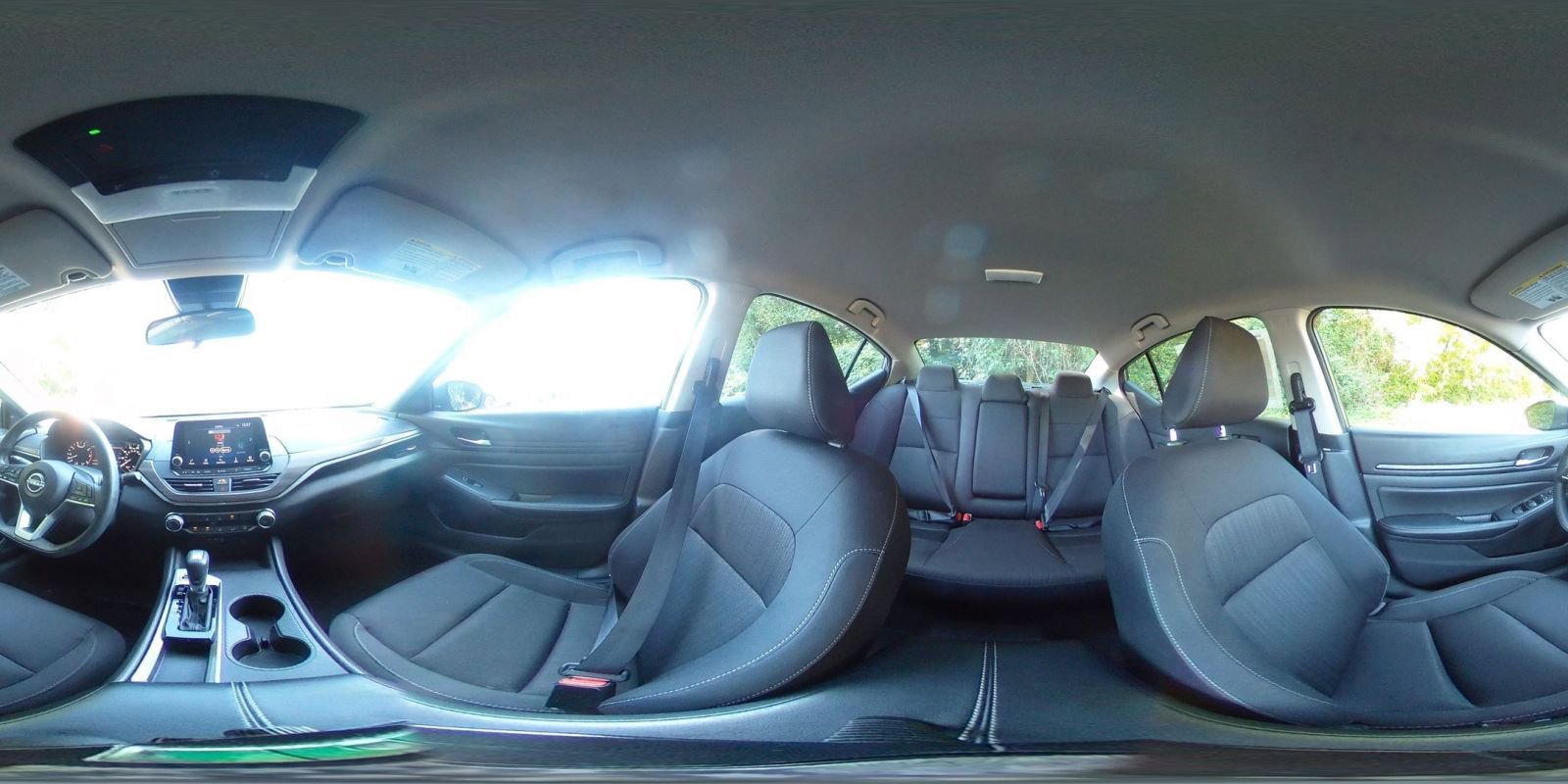 Used 2025 Nissan Altima 2.5 SV FWD image 42