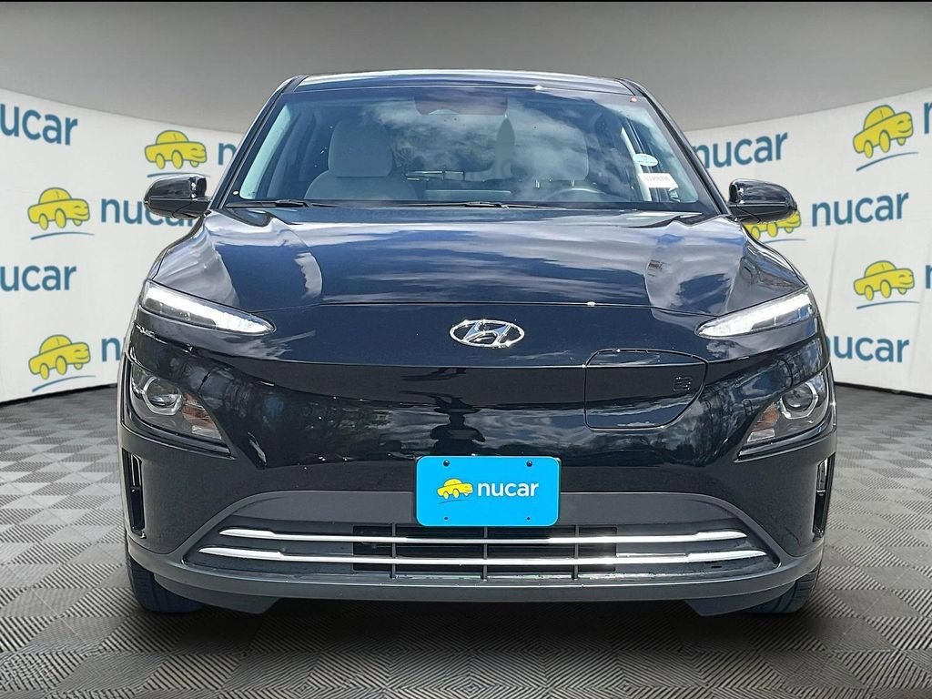 Used 2023 Hyundai Kona SE w/ Cargo Package FWD image 2