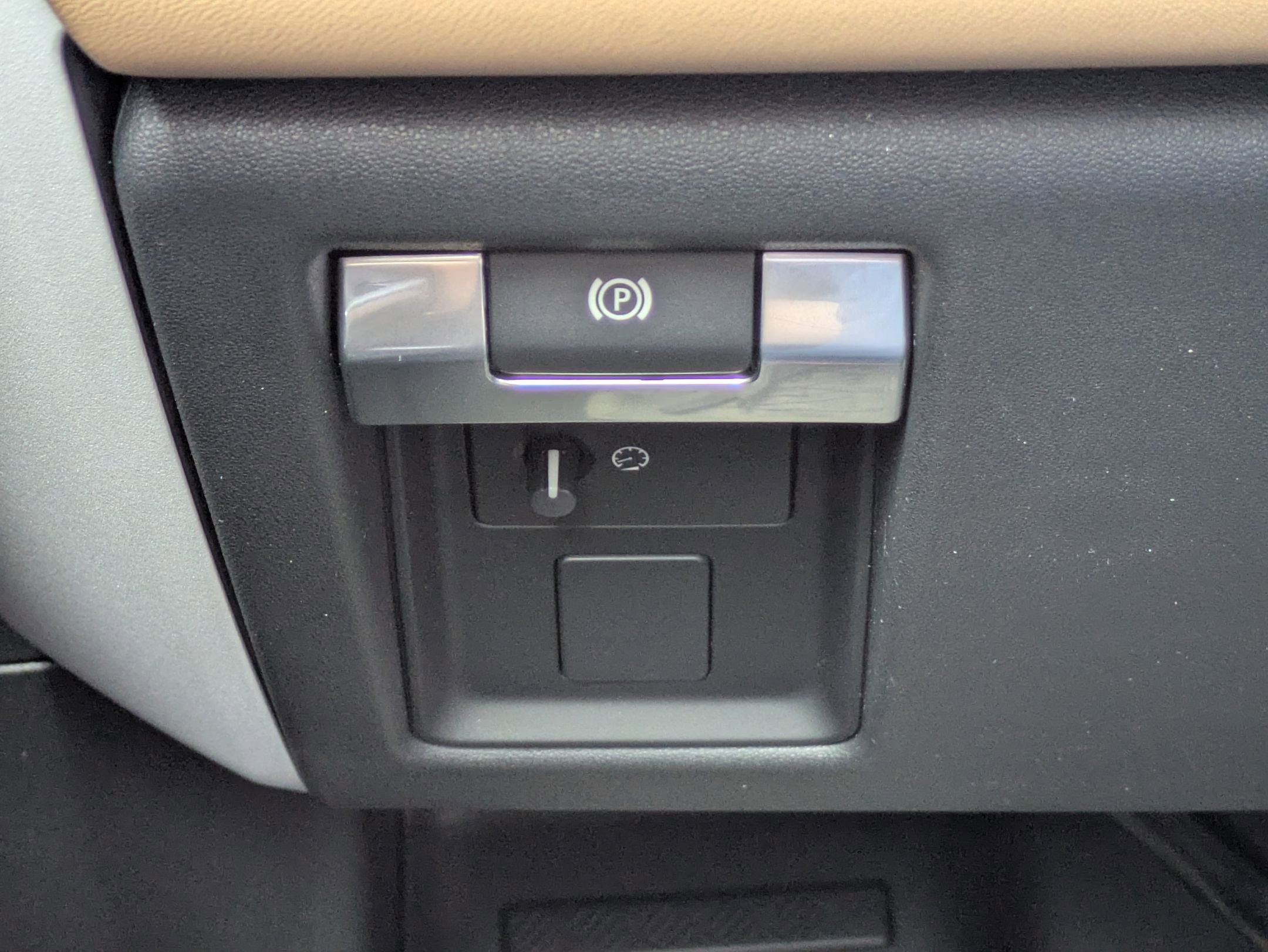 New 2026 Land Rover Defender 110 X-Dynamic SE image 19