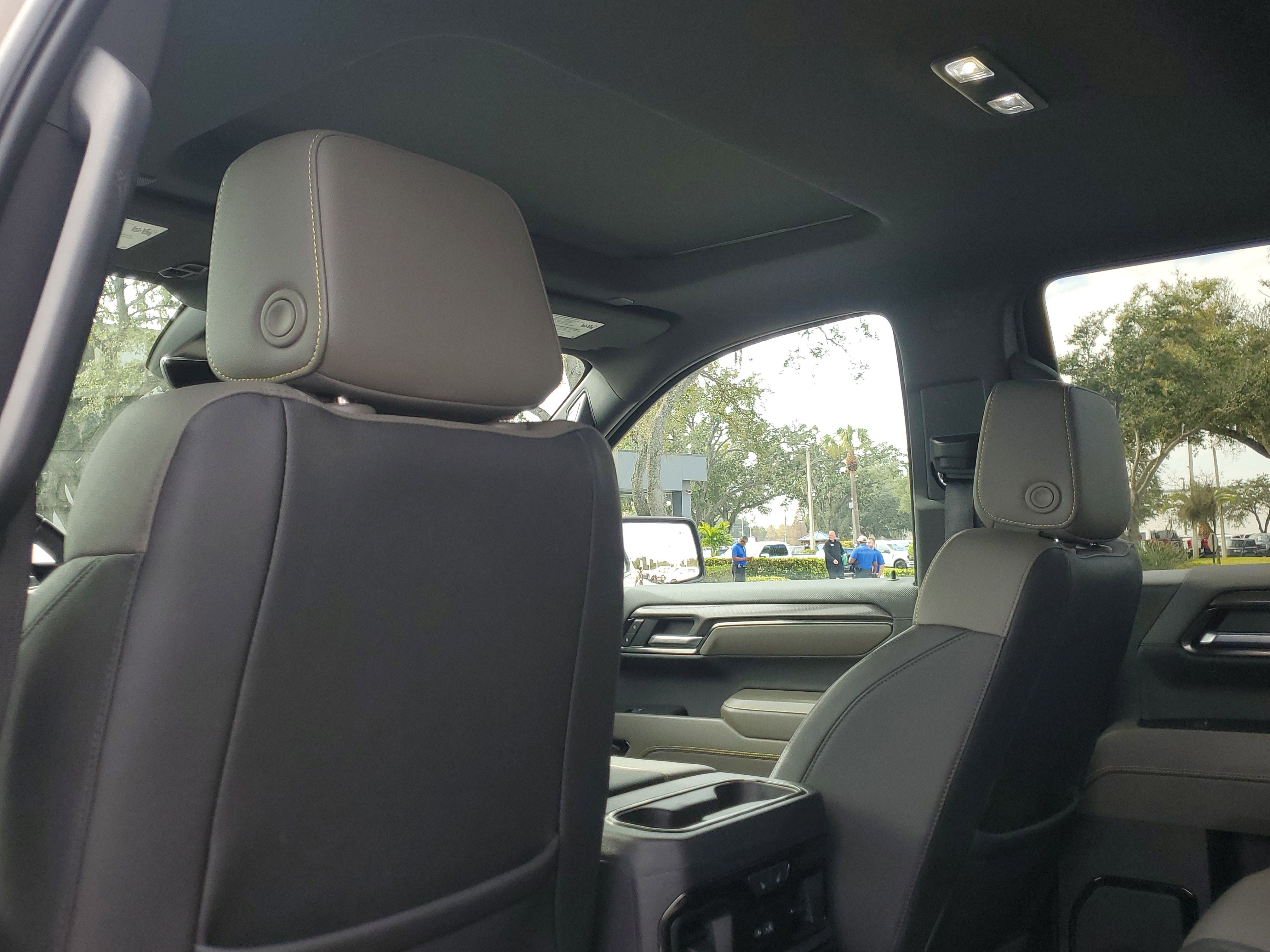 Used 2023 Chevrolet Silverado 1500 ZR2 w/ Technology Package image 14