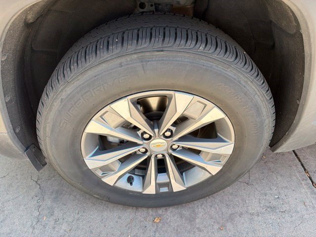 Used 2025 Chevrolet Equinox LT w/ Convenience Package II AWD/4WD image 12