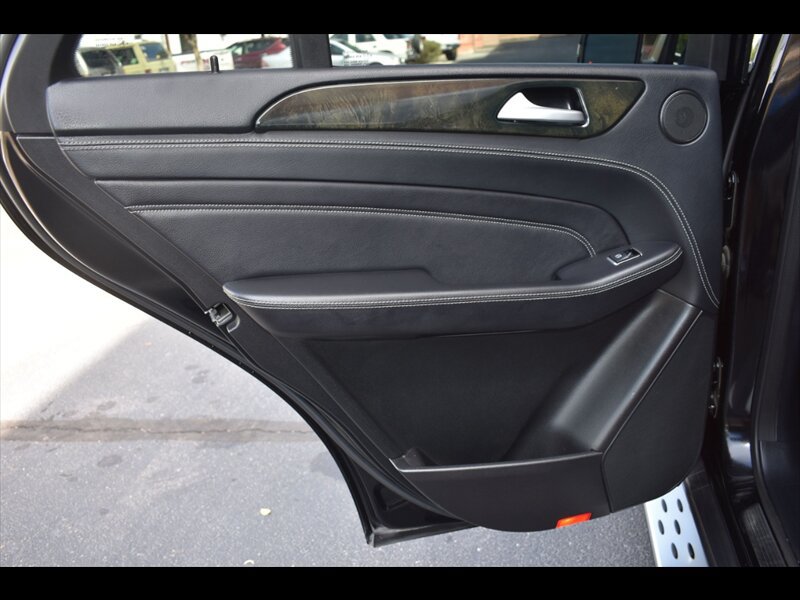 Used 2015 Mercedes-Benz ML 400 4MATIC image 22