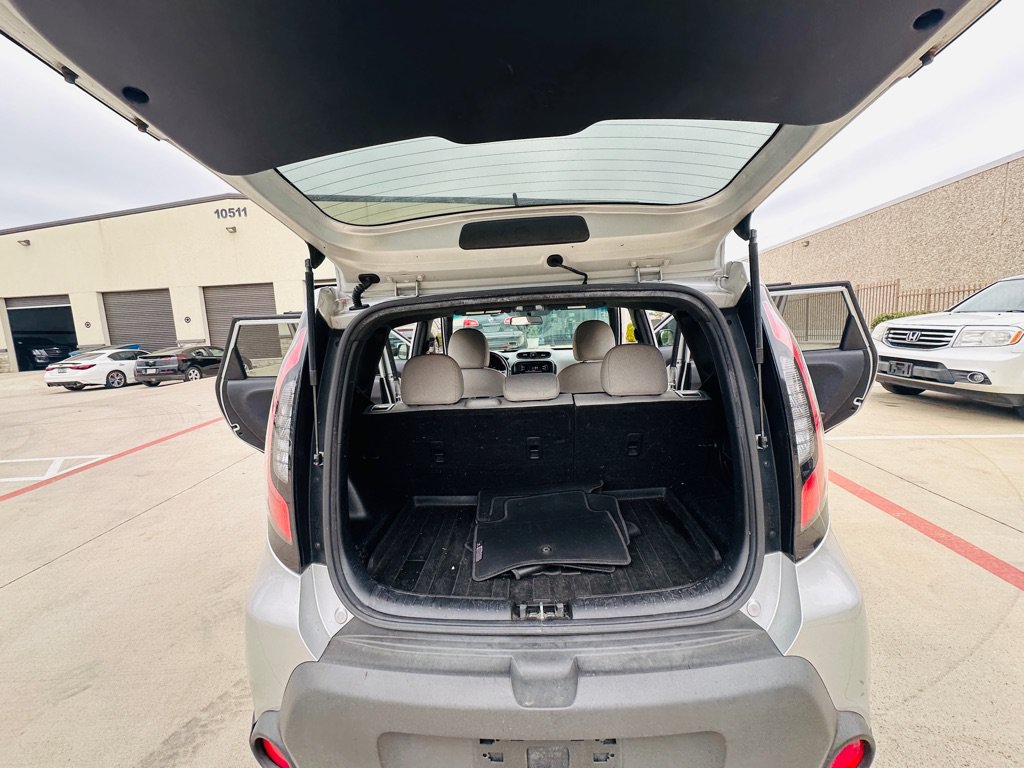 Used 2015 Kia Soul FWD image 21