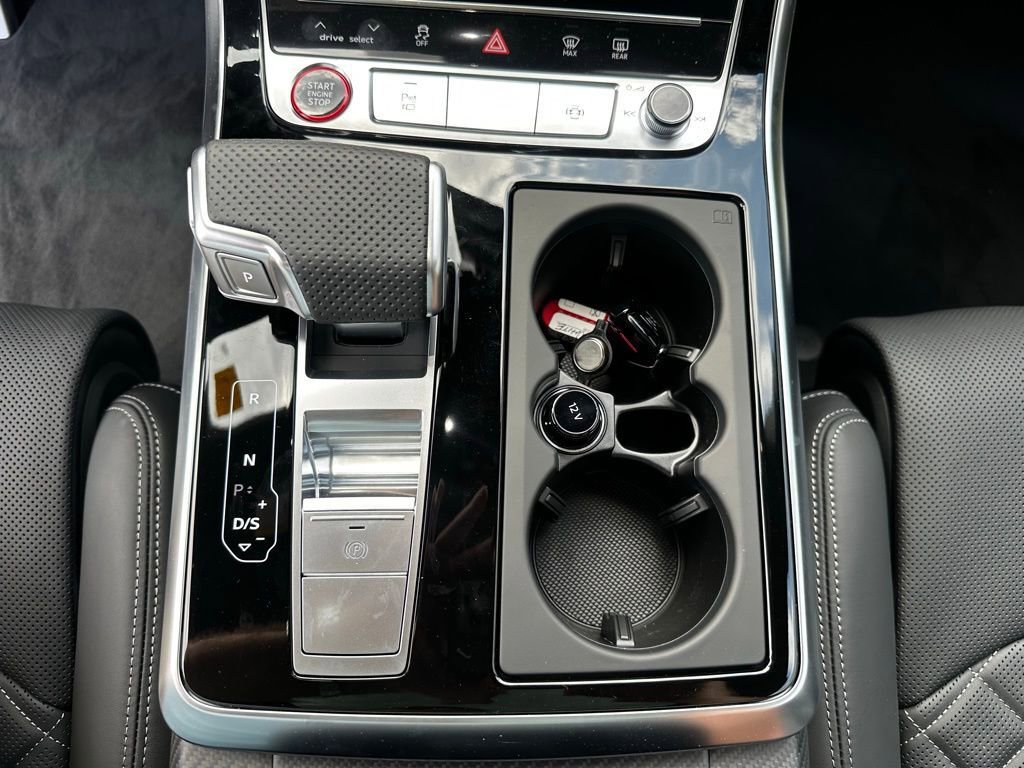 New 2026 Audi SQ8 Premium Plus AWD/4WD image 19