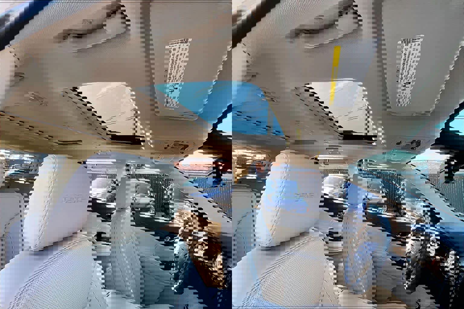 Used 2022 GMC Acadia Denali w/ Denali Ultimate Package image 24