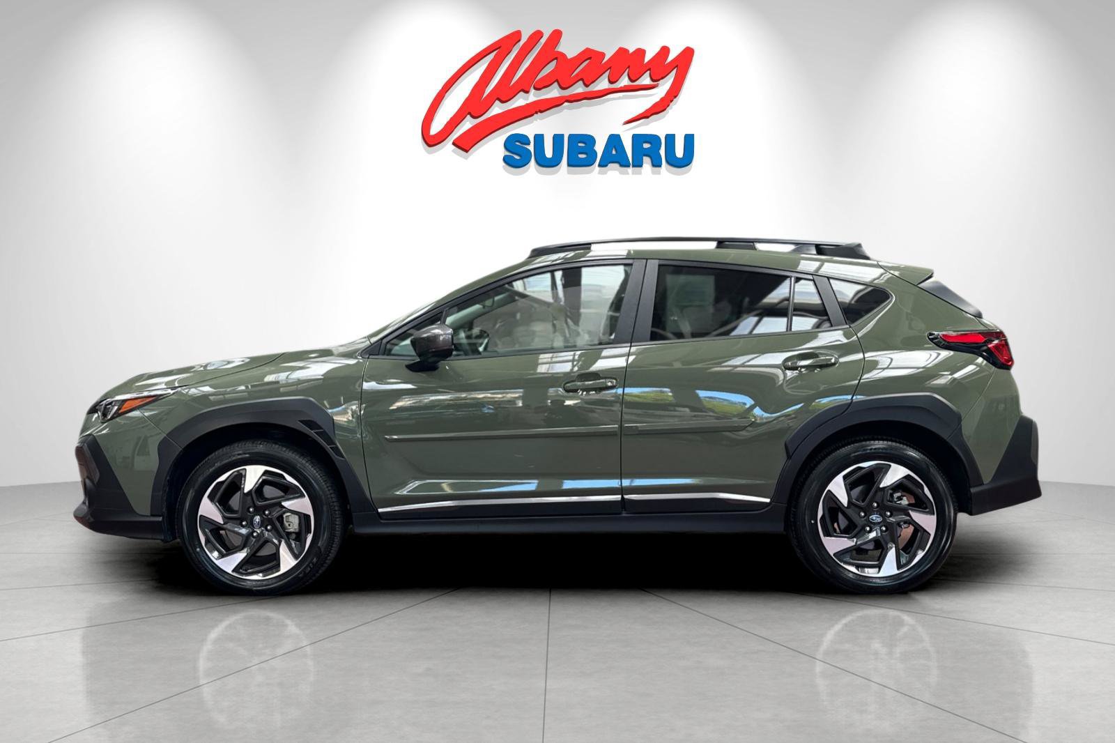 Used 2024 Subaru Crosstrek 2.5i Limited AWD/4WD image 8