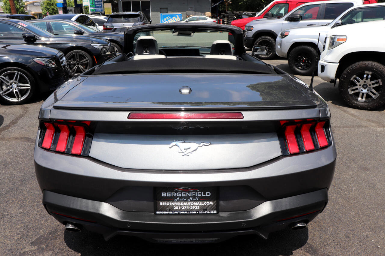 Used 2024 Ford Mustang Premium image 4