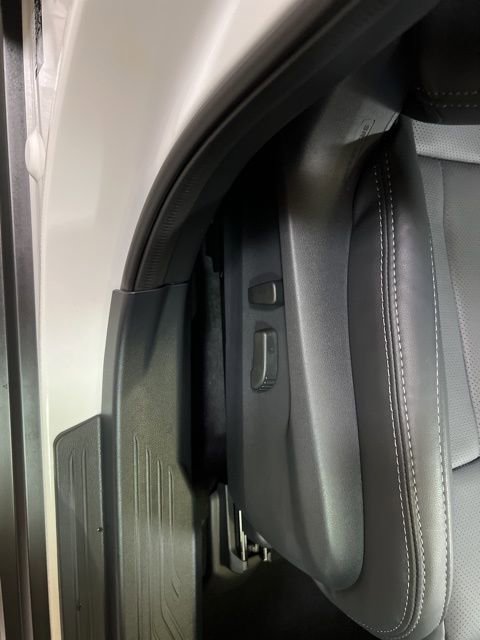 Certified 2025 Subaru Outback Limited image 67