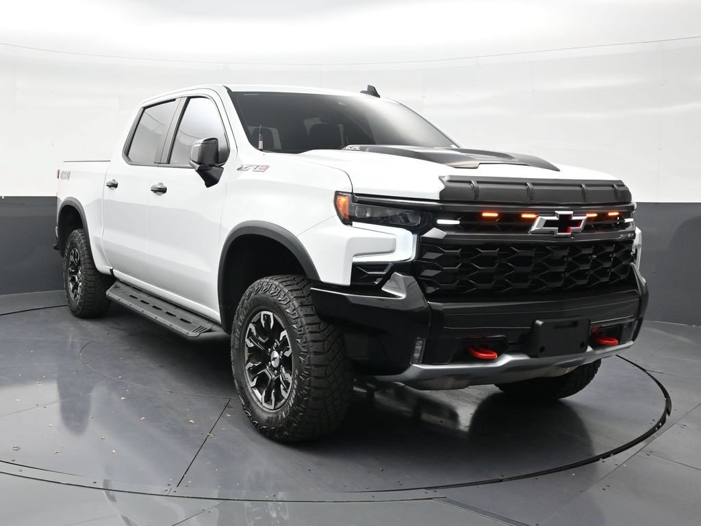Used 2024 Chevrolet Silverado 1500 ZR2 w/ Technology Package AWD/4WD image 7