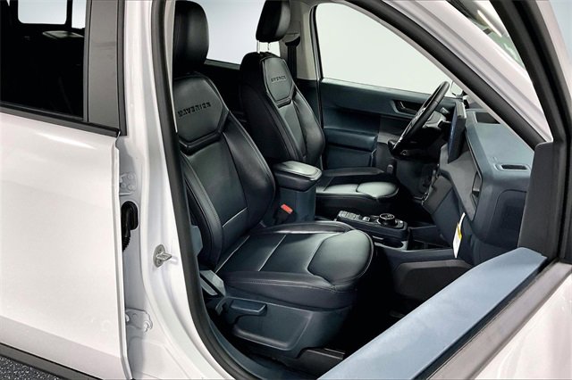 New 2026 Ford Maverick Lariat w/ Black Appearance Package image 11