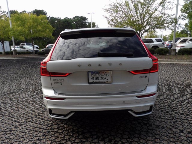 Certified 2024 Volvo XC60 B5 Plus w/ Protection Package Premier image 6