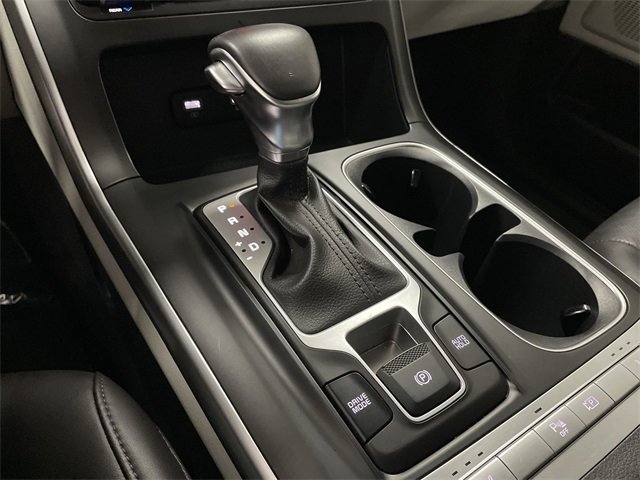 Used 2024 Kia Carnival LX image 27